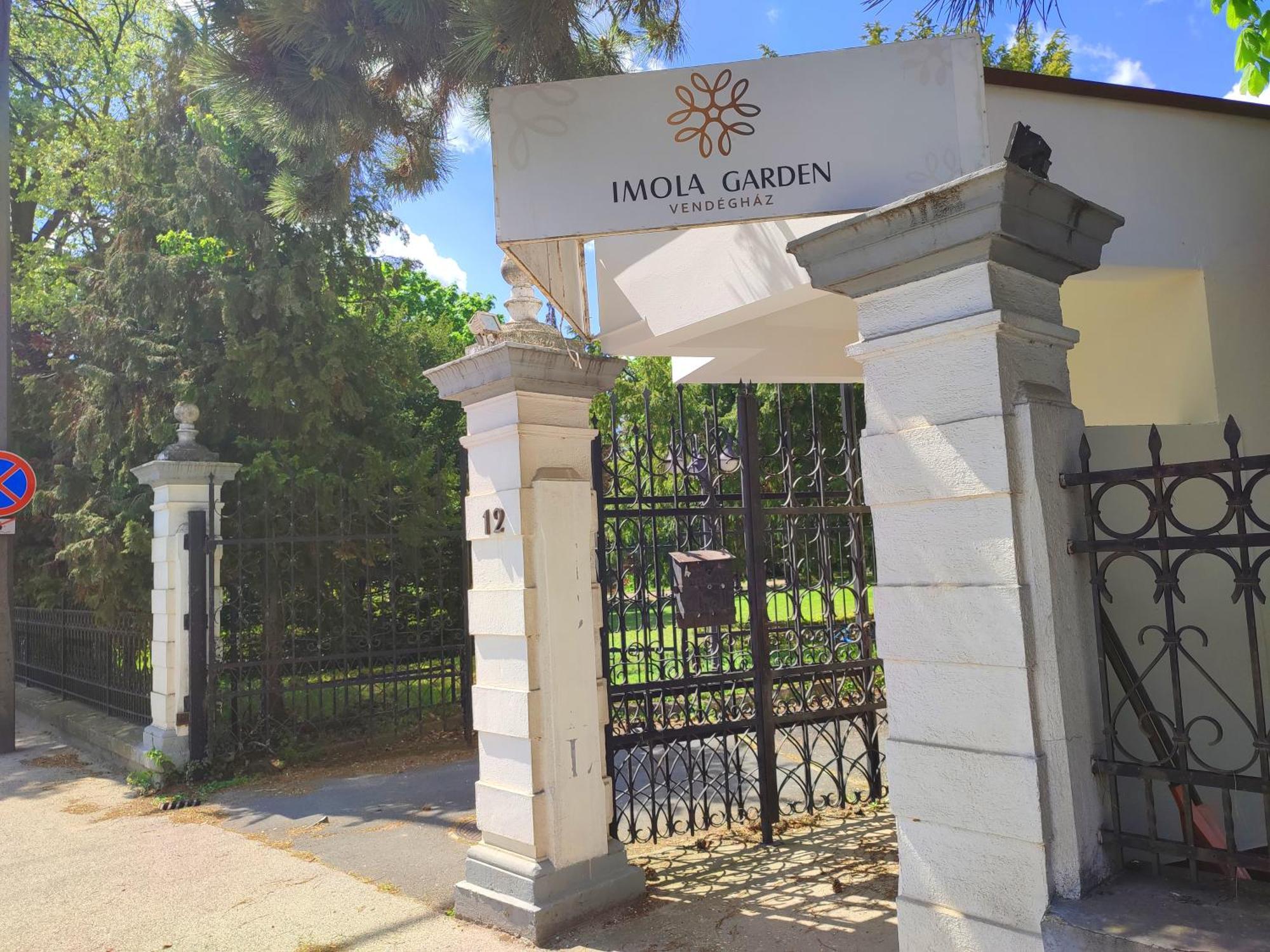 Imola Garden Vendeghaz Hotel Balatonfured Ngoại thất bức ảnh